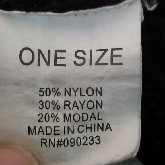 Kirra black cropped long sleeve sweater - Picture 3 of 6